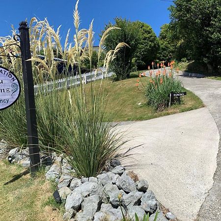 Koru Havenz Hotel Picton Exterior photo